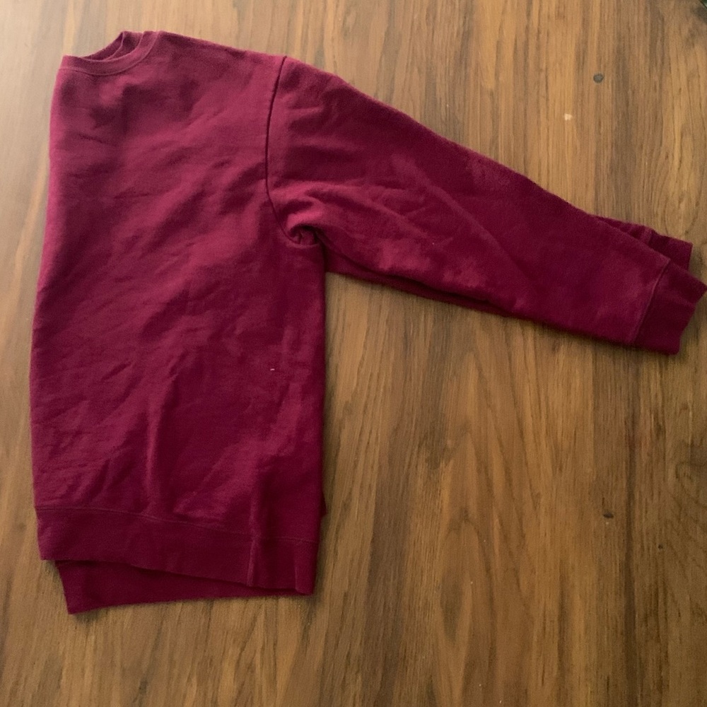 Women’s Maroon Hanes Sweatshirt